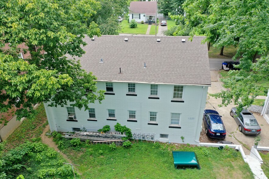 4329 S 2nd St, Louisville, KY à vendre - Photo du bâtiment - Image 3 de 6
