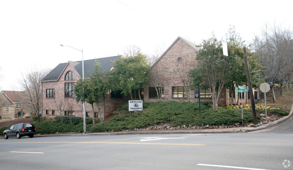 1625 Richard Arrington Jr Blvd S, Birmingham, AL à louer - Photo du bâtiment - Image 3 de 7