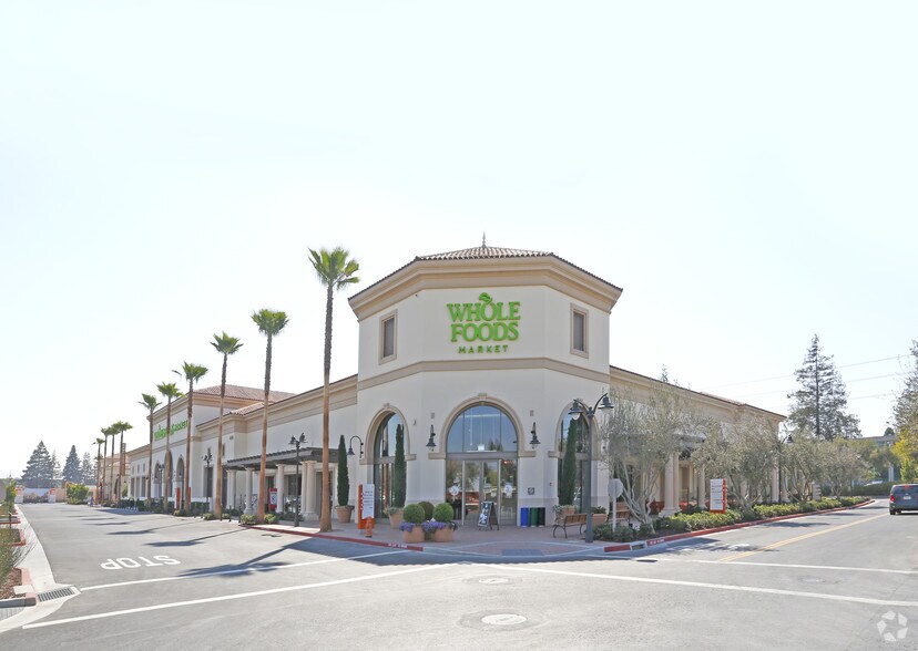 Bowers Ave, Santa Clara, CA à louer - Photo du bâtiment - Image 2 de 8