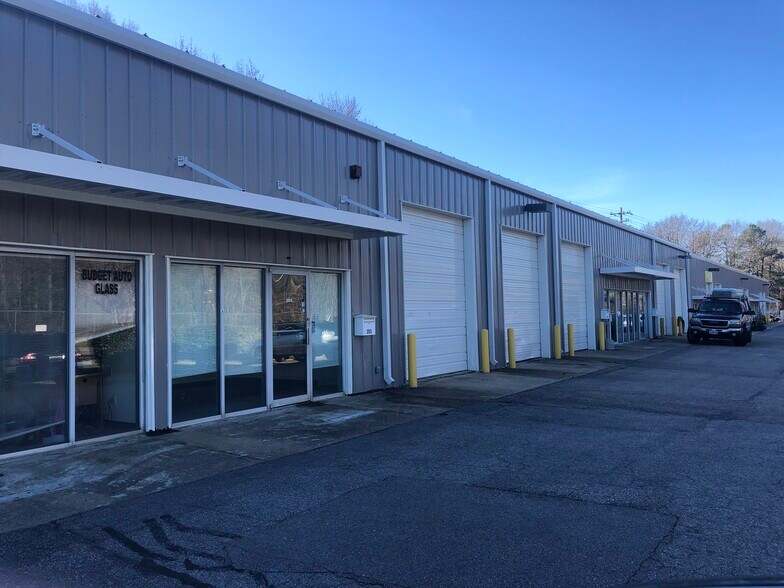 6001 Miller Store Rd, Norfolk, VA à louer - Photo principale - Image 1 de 7