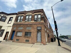 2408 S Blue Island Ave, Chicago, IL for lease Building Photo- Image 1 of 11