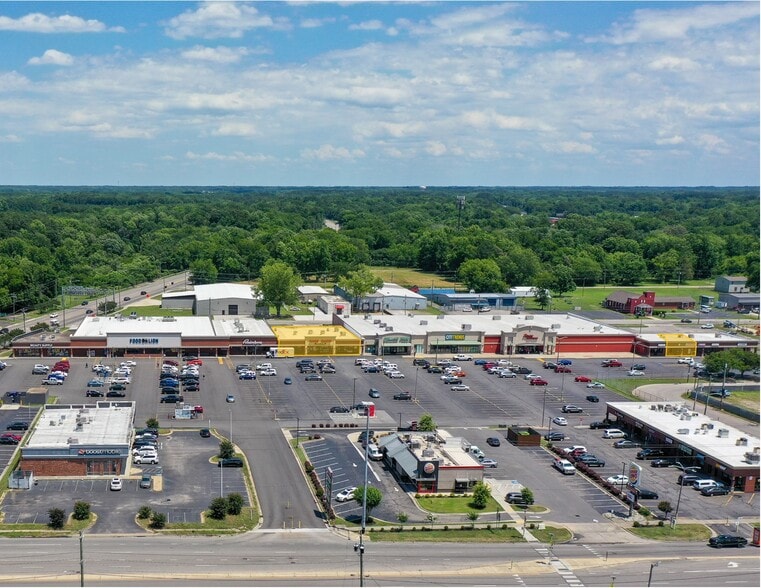 330-342 N Eastern Blvd, Fayetteville, NC for lease - Building Photo - Image 2 of 11