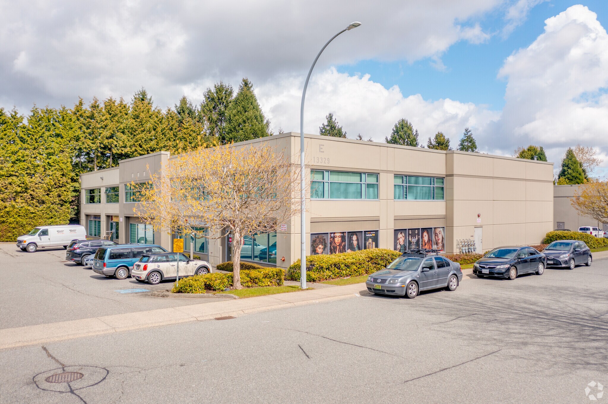 13329 78th Ave, Surrey, BC à vendre Photo principale- Image 1 de 1