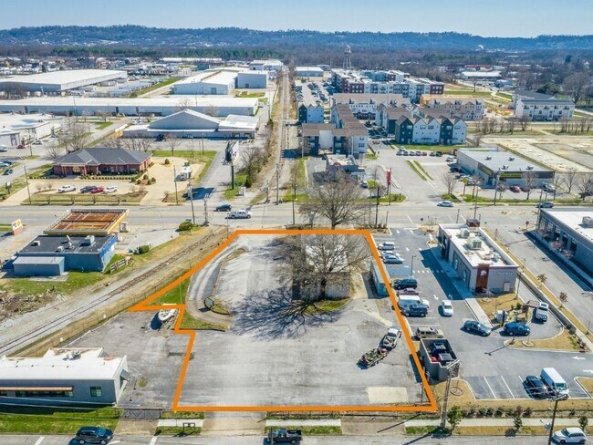 More details for 3147 Broad St, Chattanooga, TN - Retail for Sale