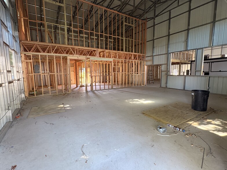 1985 FM 2673, Canyon Lake, TX for sale - Building Photo - Image 2 of 6