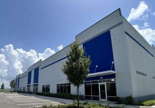 440 Dundas Dr, Jacksonville, FL for lease Building Photo- Image 1 of 9