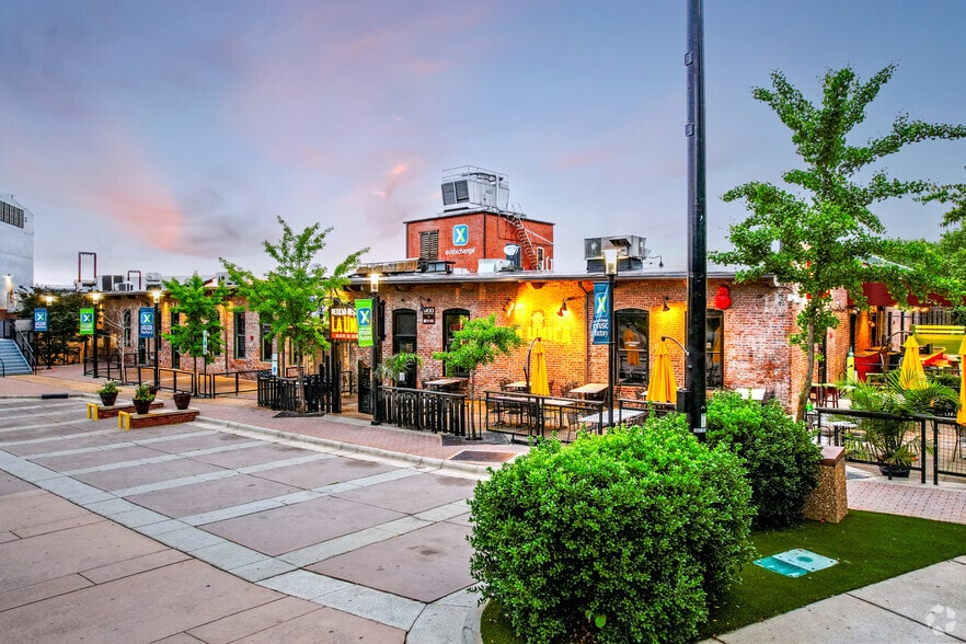 1000 Nc Music Factory Blvd, Charlotte, NC for lease - Building Photo - Image 3 of 17