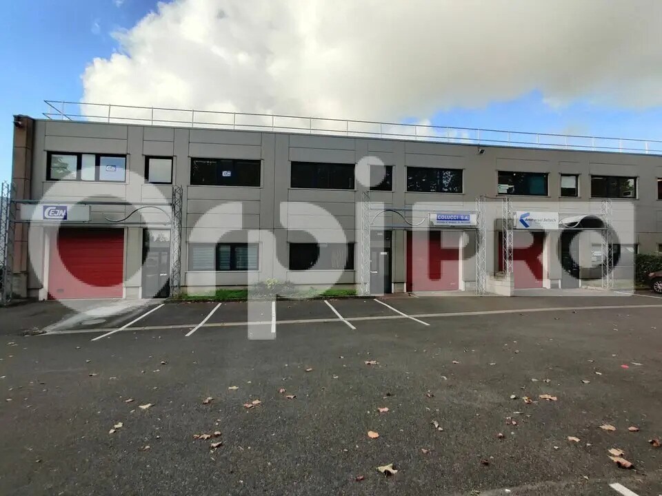Flex dans Bondoufle à louer Photo du bâtiment- Image 1 de 5