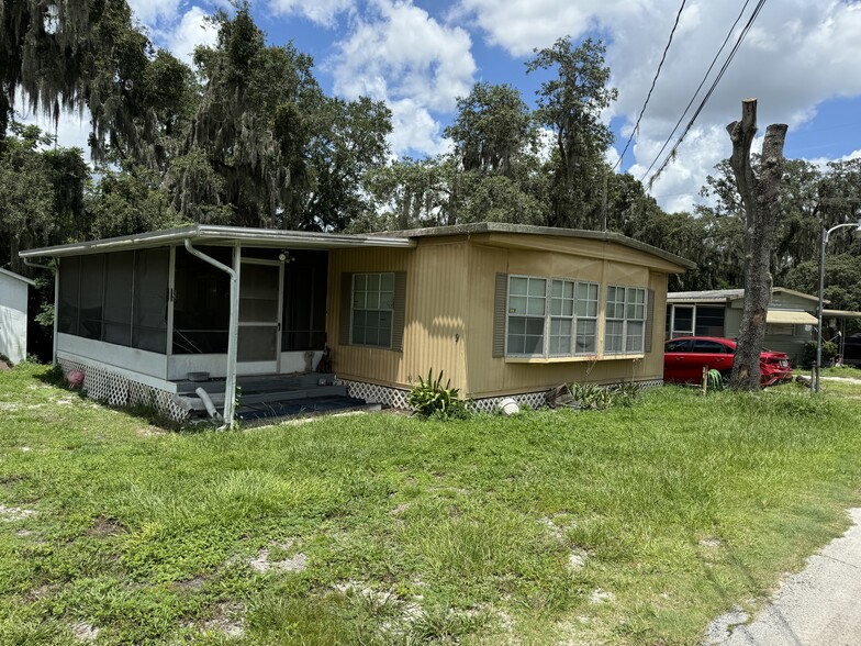 1335 Bell Ave, Lakeland, FL à vendre - Photo du b timent - Image 3 de 14