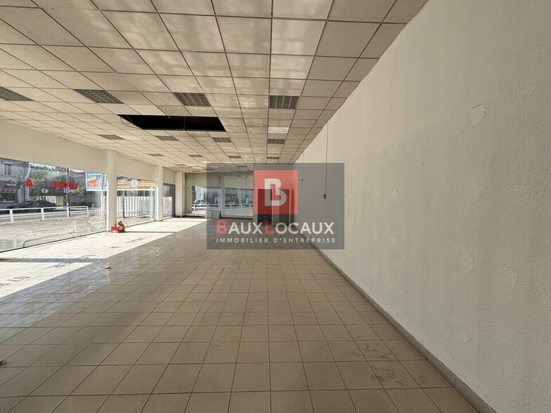 Retail in Avignon for lease - Interior Photo - Image 1 of 8