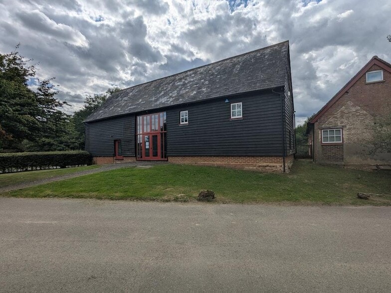 Coles Lane, Ockley à louer - Photo du bâtiment - Image 1 de 8