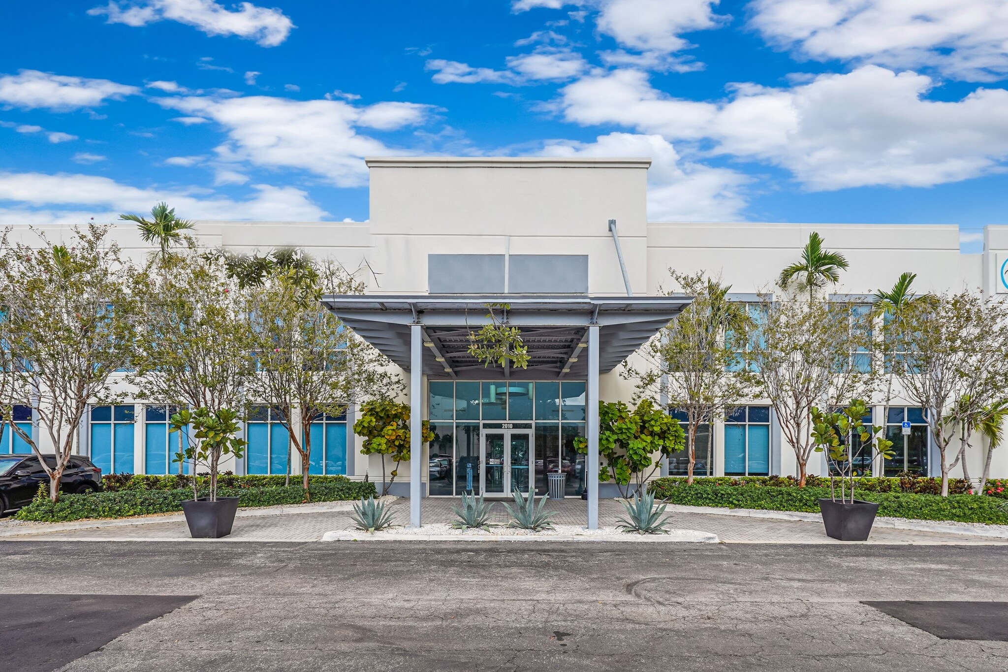2010 NW 150th Ave, Pembroke Pines, FL for lease Building Photo- Image 1 of 16
