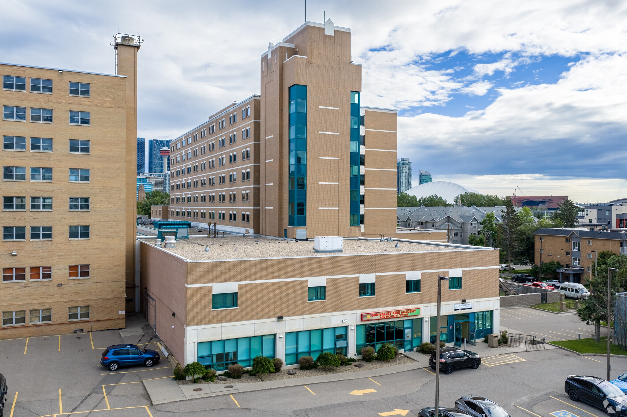 2206-2210 2nd St SW, Calgary, AB for lease Primary Photo- Image 1 of 3