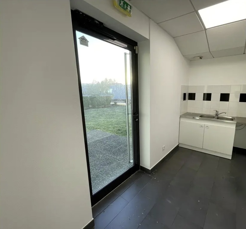 53 Route De Rombas, Woippy for lease Interior Photo- Image 1 of 6