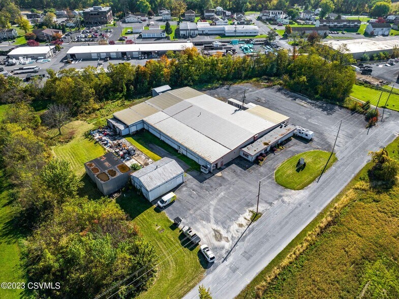 21 Industrial Park Rd, Selinsgrove, PA à louer - Photo du bâtiment - Image 2 de 11