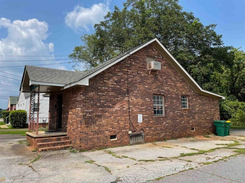 4894 College St, Forest Park, GA à vendre - Photo du bâtiment - Image 3 de 9