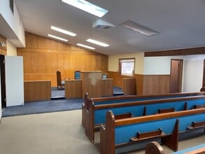 13136 Sierra Hwy, Santa Clarita, CA for lease Interior Photo- Image 2 of 7