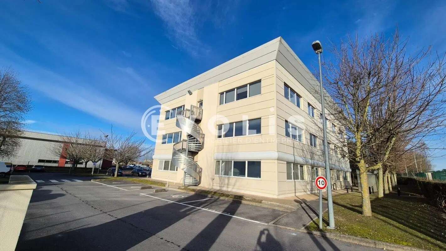 Bureau dans Mareuil-lès-Meaux à louer Photo du bâtiment- Image 1 de 16