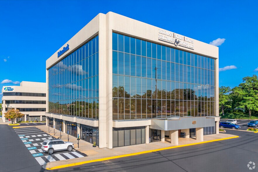 481 N Frederick Ave, Gaithersburg, MD à louer - Photo du bâtiment - Image 3 de 6