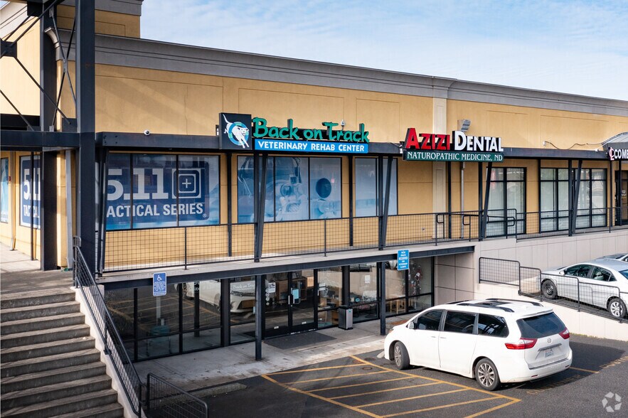 9045-9059 SW Barbur Blvd, Portland, OR à louer - Photo du bâtiment - Image 3 de 7