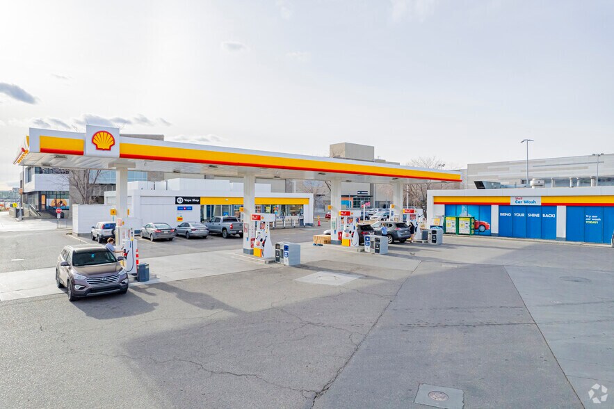 5919 Macleod Trl SW, Calgary, AB for sale - Primary Photo - Image 1 of 1