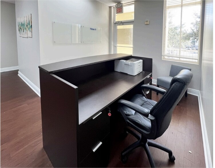 16540 Pointe Village Dr, Lutz, FL for lease - Interior Photo - Image 3 of 6