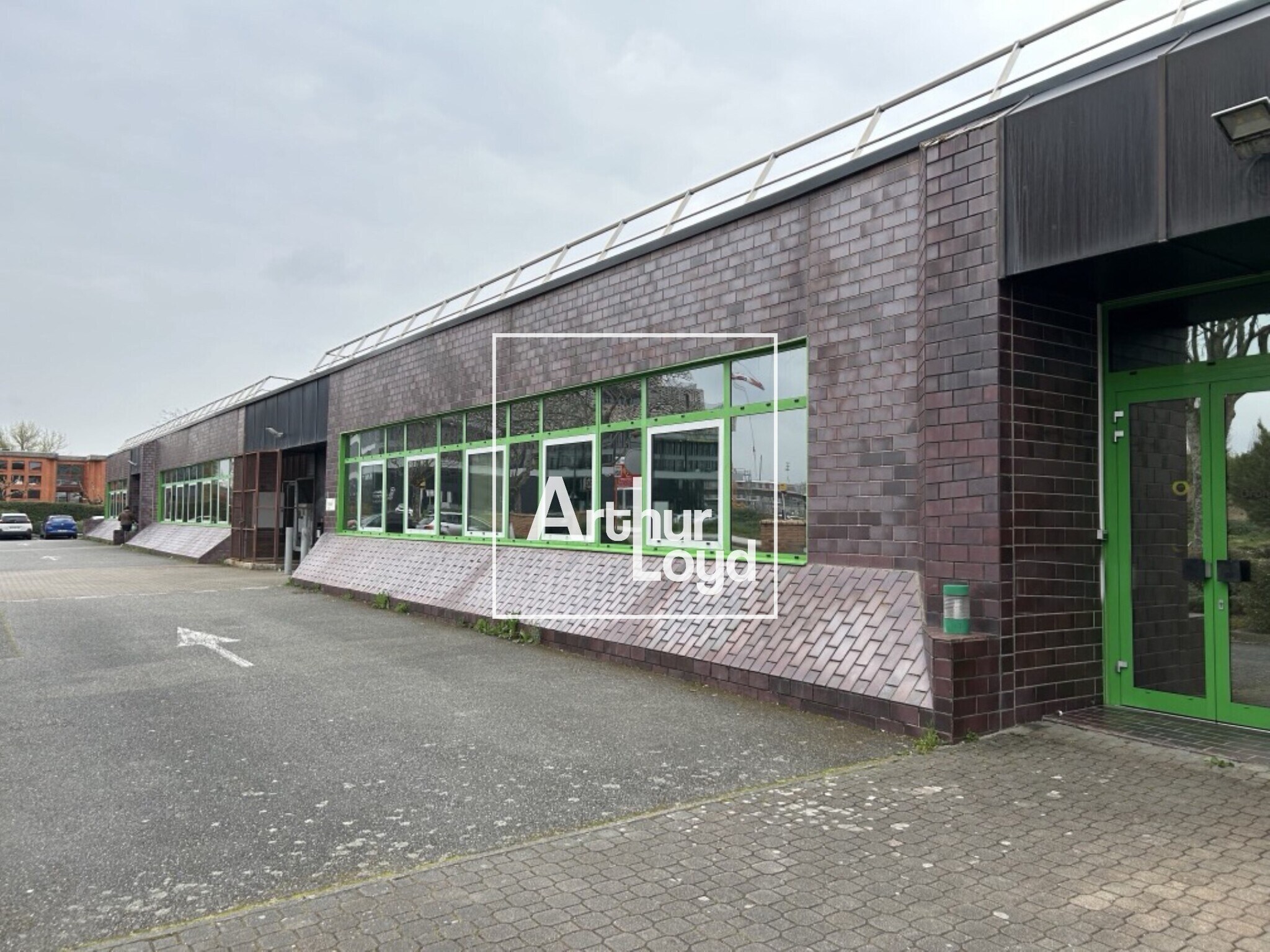 Office in Labège for lease Building Photo- Image 1 of 12