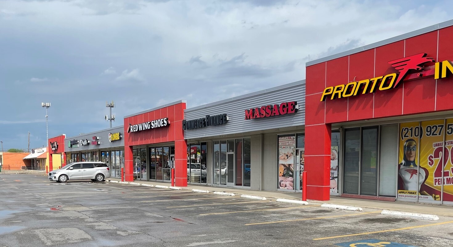 1407-1427 SW Military Dr, San Antonio, TX for lease Building Photo- Image 1 of 4