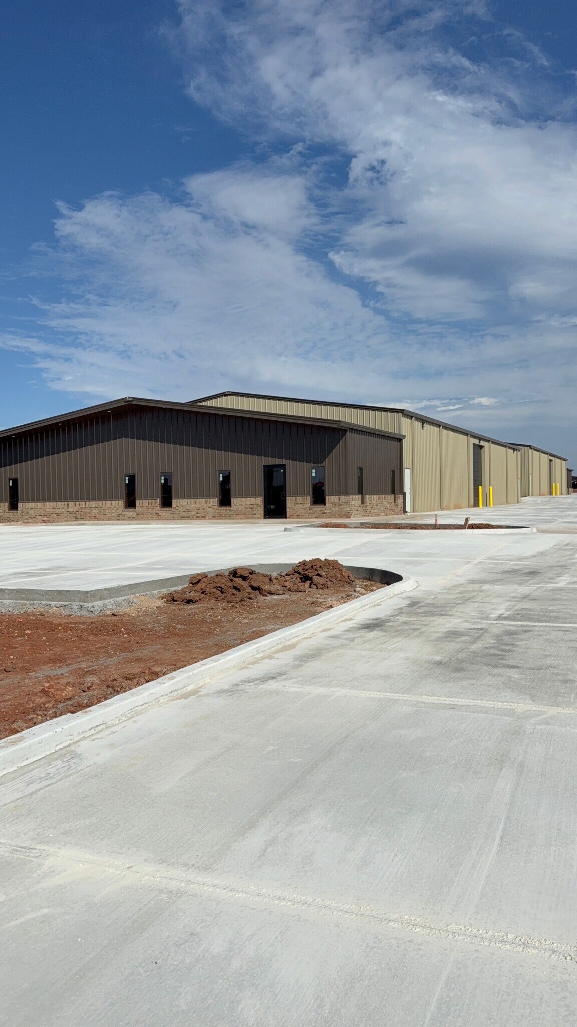 1500 N Lincoln Blvd, Edmond, OK à louer Photo principale- Image 1 de 16