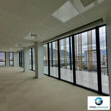 Office in Grenoble for sale Interior Photo- Image 2 of 9