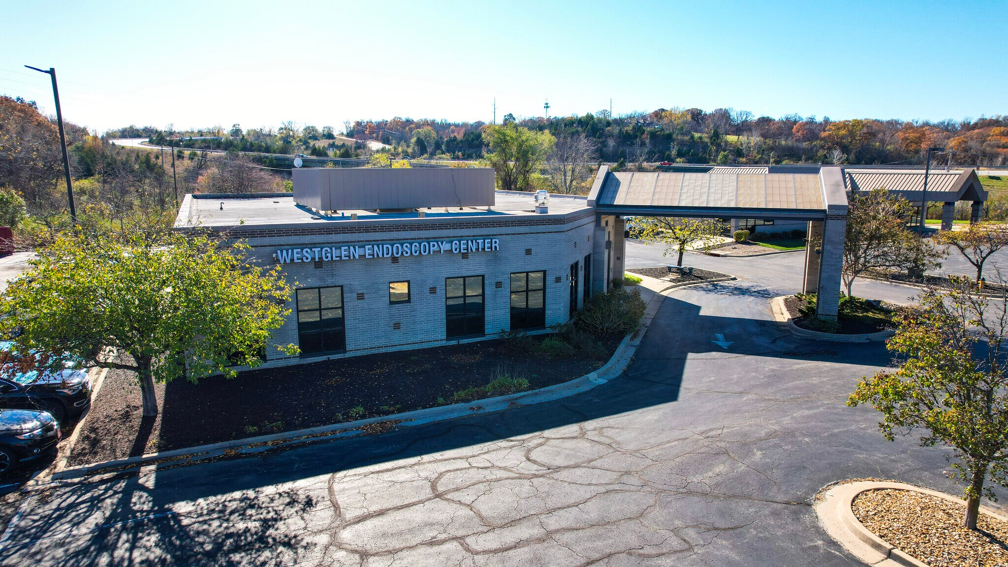 16663 Midland Dr, Shawnee, KS for sale Building Photo- Image 1 of 7
