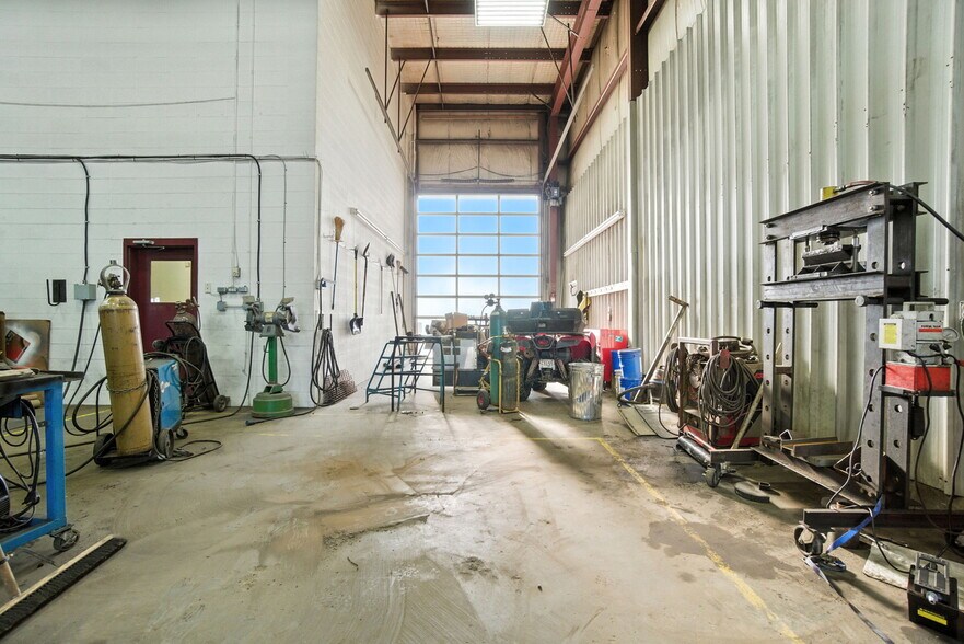 3919 35 St, Whitecourt, AB for sale - Building Photo - Image 3 of 34