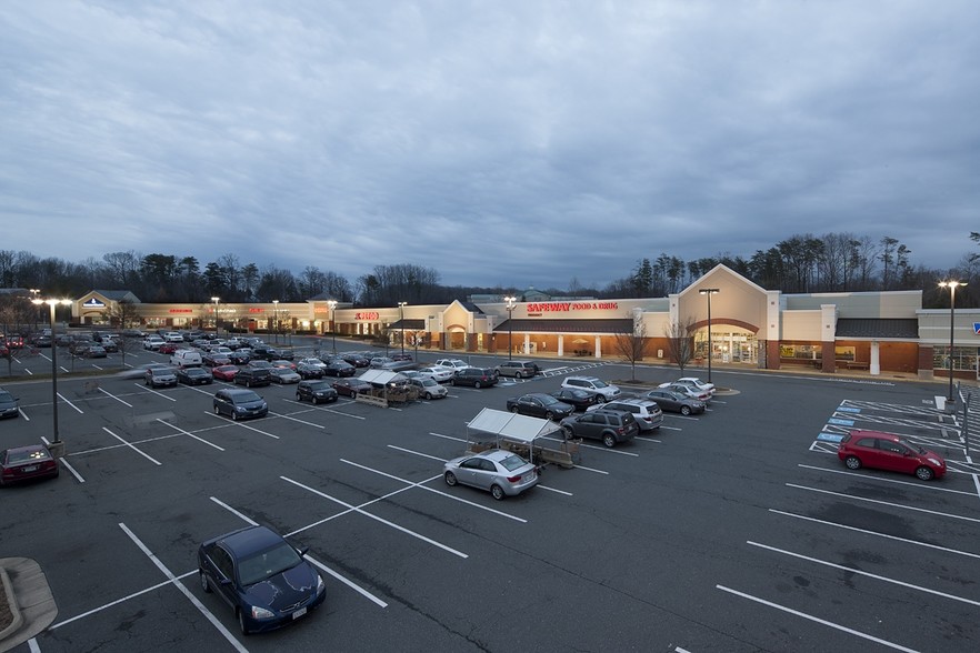 4101-4495 Cheshire Station Plz, Dale City, VA for lease - Building Photo - Image 1 of 6