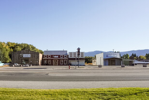 Soda Springs Currently - Caribou Jacks Store - Cuisine commerciale