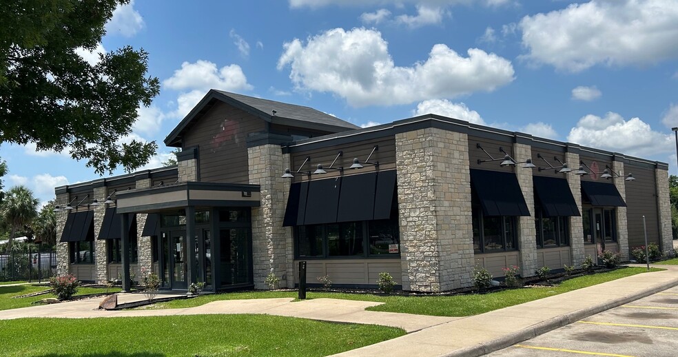 2110 S 6 Hwy, Houston, TX for lease - Building Photo - Image 2 of 2