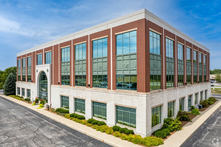5521 W Lincoln Hwy, Schererville, IN for sale - Building Photo - Image 3 of 8