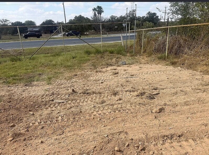 21750 US Highway 281 S, San Antonio, TX for lease - Building Photo - Image 3 of 13