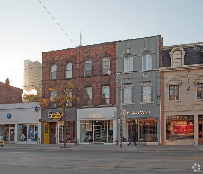 393 Queen St W, Toronto, ON à louer - Photo du bâtiment - Image 2 de 6