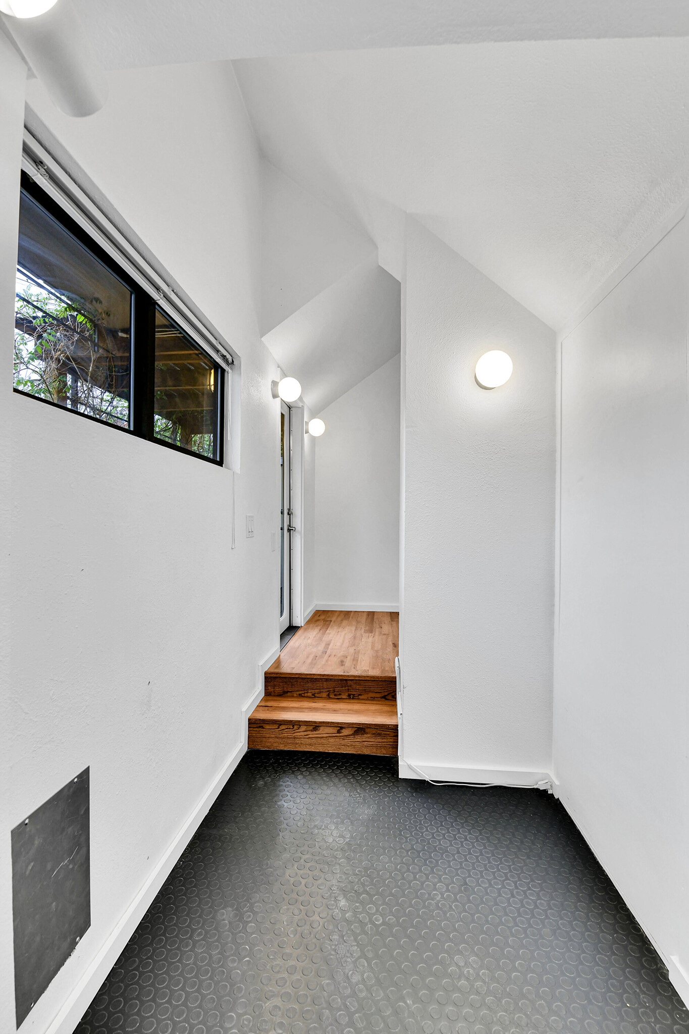 325 Detroit St, Denver, CO for lease Primary Photo- Image 1 of 8