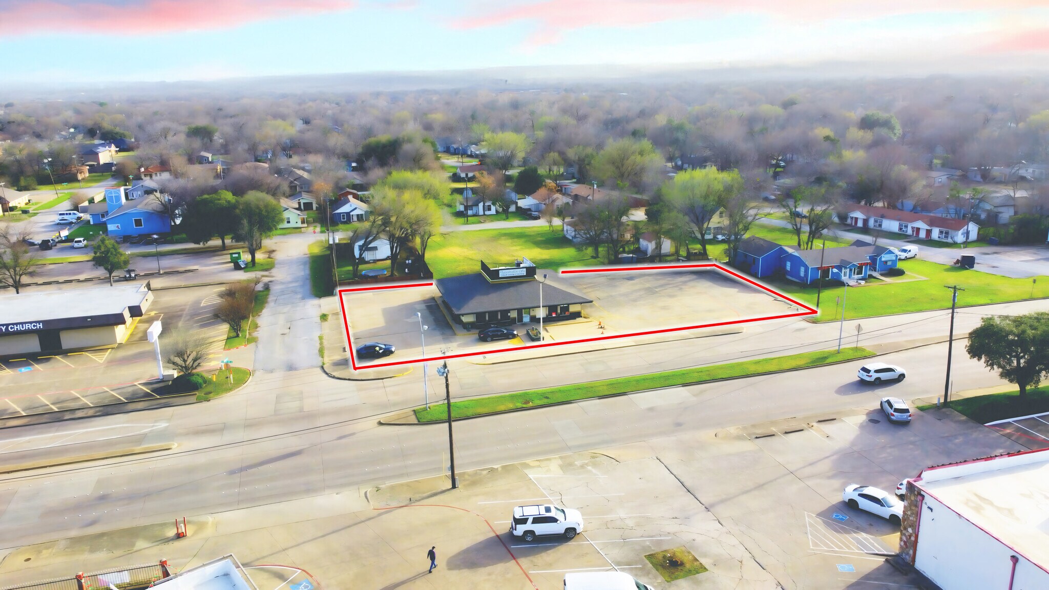 202 W Pleasant Run Rd, Lancaster, TX à vendre Photo du bâtiment- Image 1 de 3