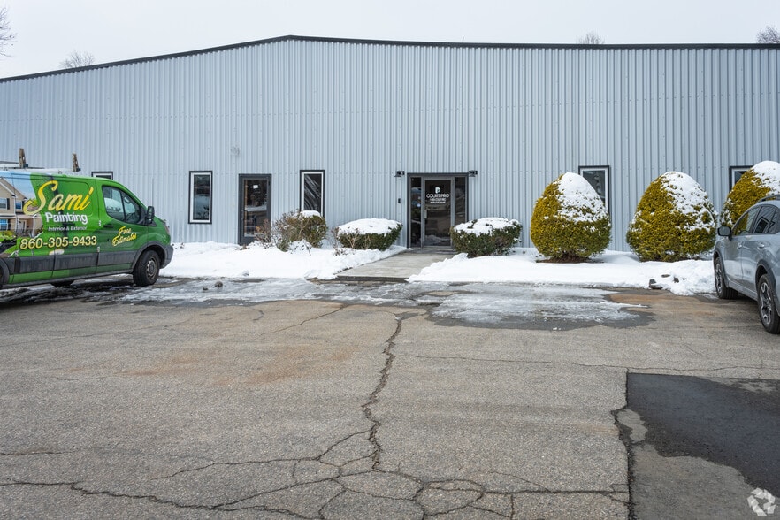 5 Heritage Park, Clinton, CT for lease - Building Photo - Image 3 of 16