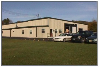 Plus de détails pour 43A 12 south, Sherburne, NY - Industriel à vendre