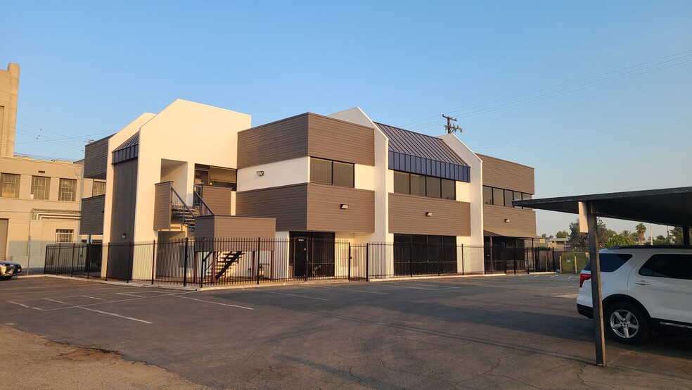 1326 H St, Bakersfield, CA for lease - Building Photo - Image 1 of 7