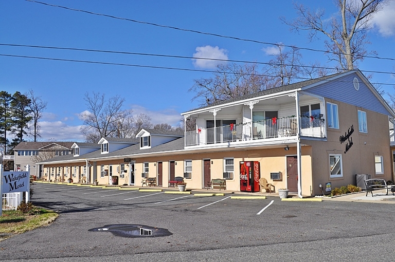 1513 Irving Ave, Colonial Beach, VA for sale Primary Photo- Image 1 of 1