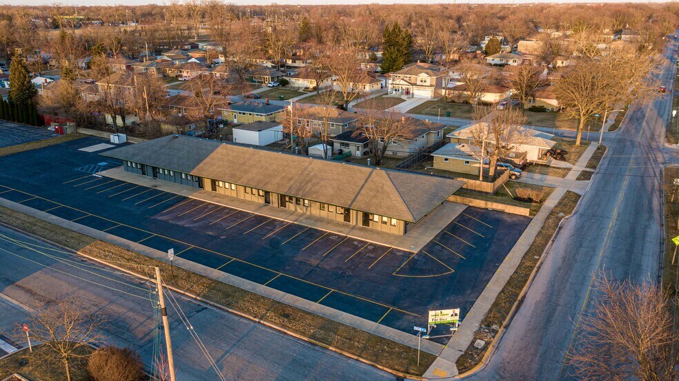 8031-8045 Euclid Ave, Munster, IN à louer - Aérien - Image 3 de 9