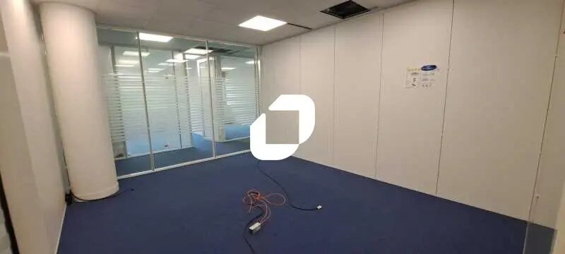 Bureau dans Montreuil à louer - Photo du bâtiment - Image 3 de 12