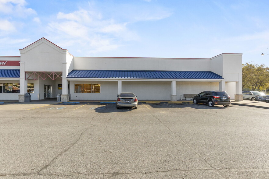 700 N Main St, Sikeston, MO for sale - Building Photo - Image 1 of 1