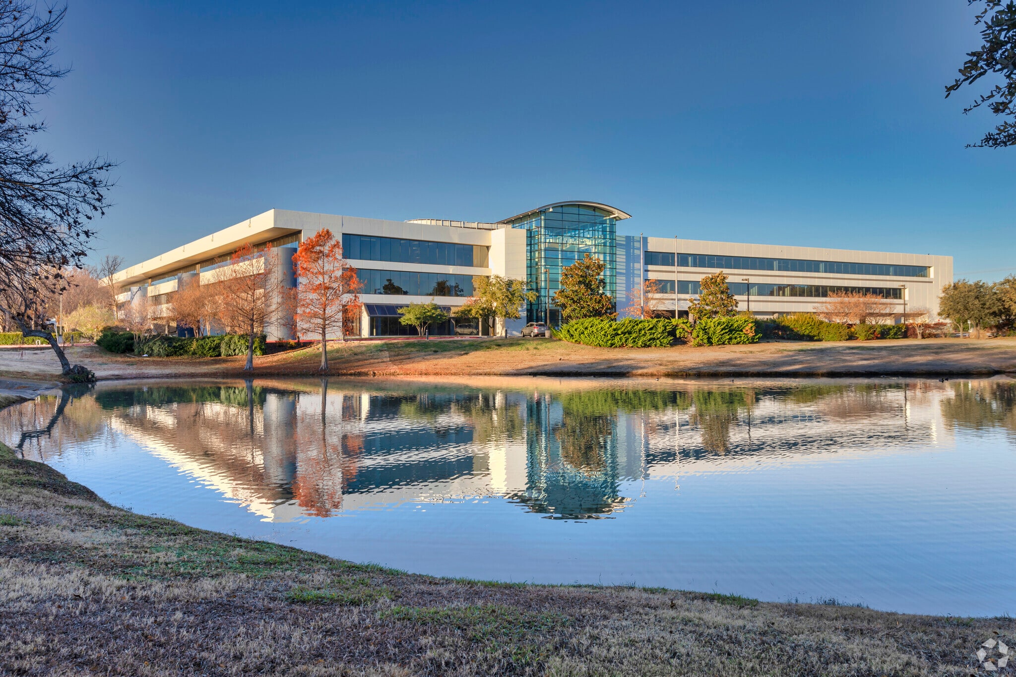 2901 Kinwest Pky, Irving, TX for lease Building Photo- Image 1 of 43