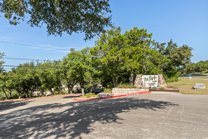 4407 Bee Caves Rd, West Lake Hills, TX à vendre - Photo du b timent - Image 2 de 23