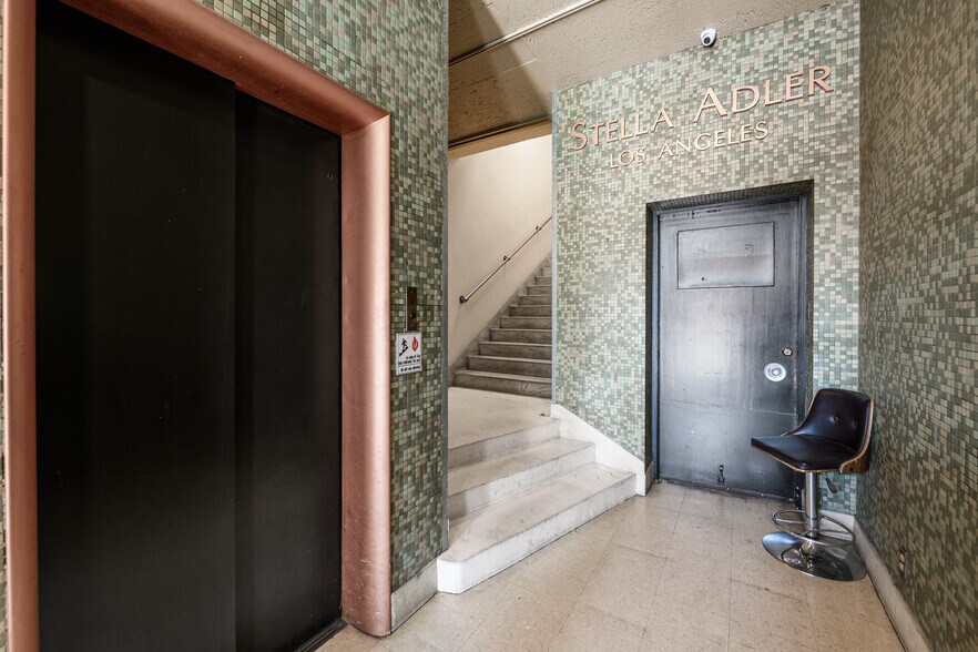 6757 Hollywood Blvd, Los Angeles, CA à vendre - Photo intérieure - Image 3 de 15